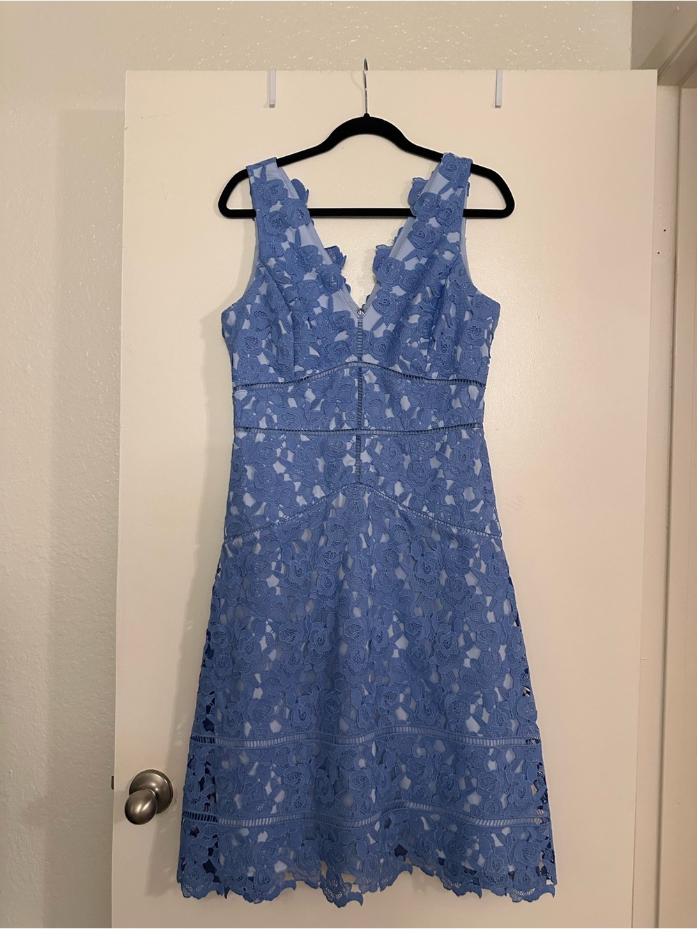 Vineyard Vine Lace 144th Kentucky Derby Dress Periwinkle V Neck Crochet - Picture 8 of 11